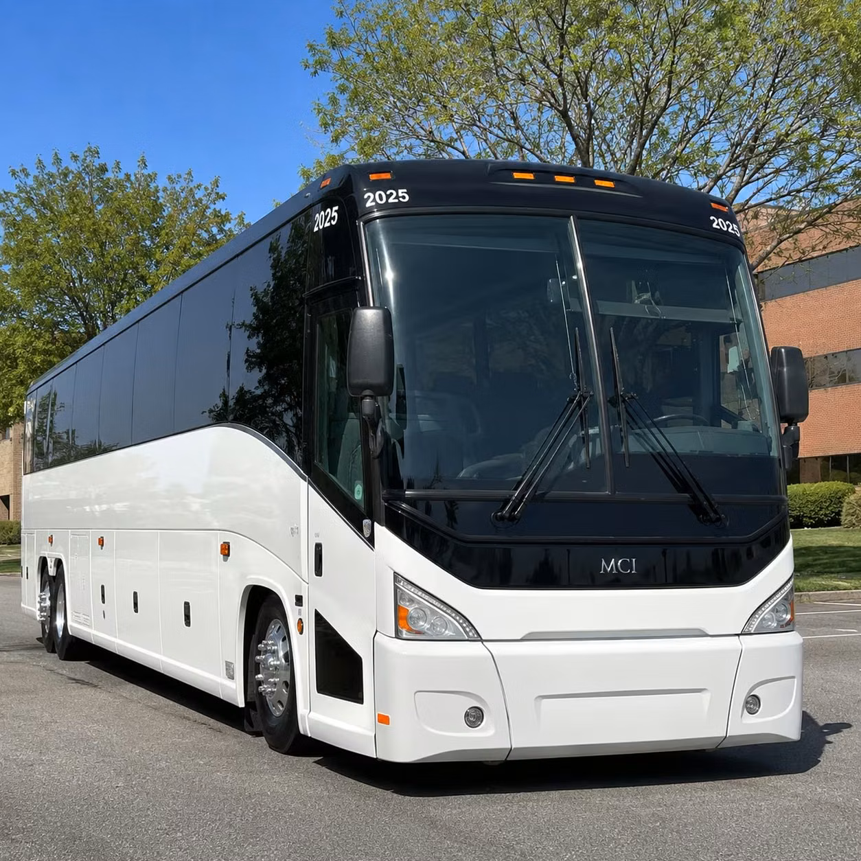 concert buses to little caesars arena and ford field from westland