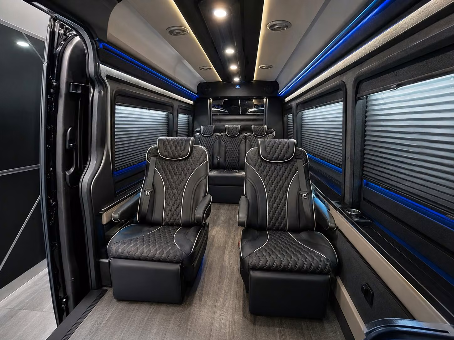 that s why westland travelers choose charterbusrentalwestlandmi com for airport transportation