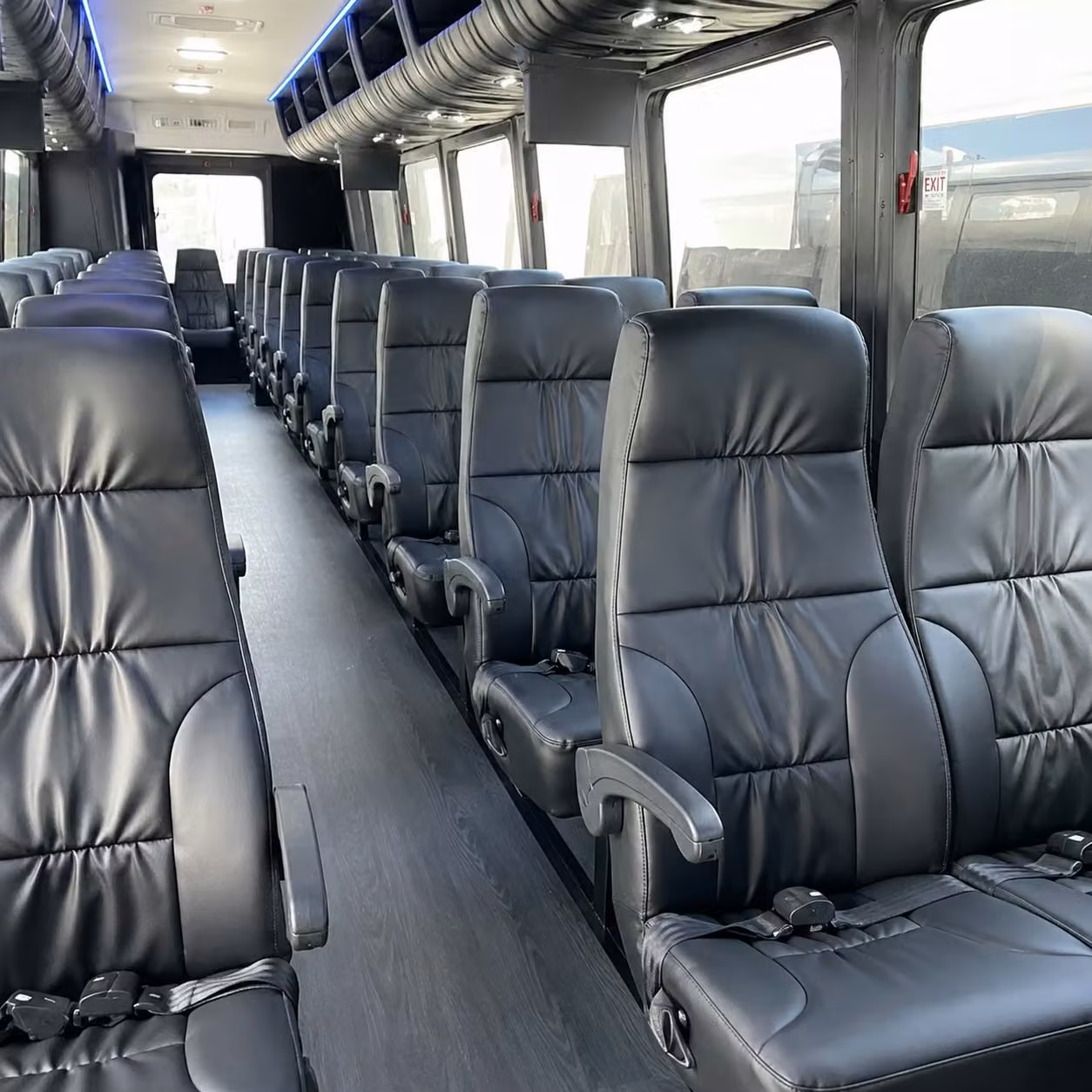 westland 20 passenger minibus rental