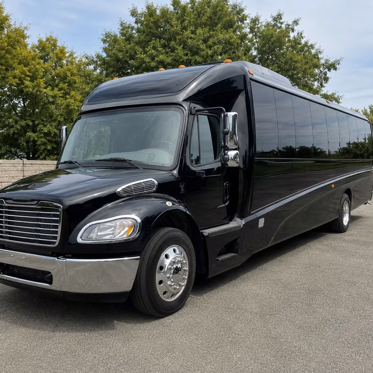 westland 30 passenger minibus rental